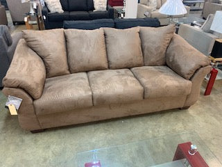 Darcy/Mocha Sofa / Loveseat